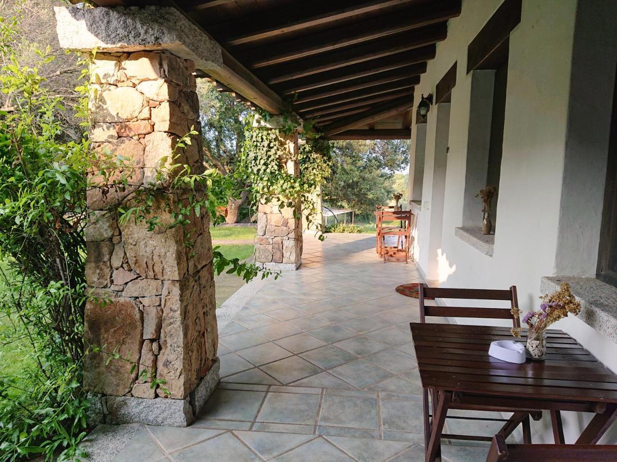 Agriturismo Desole Monti ภายนอก รูปภาพ